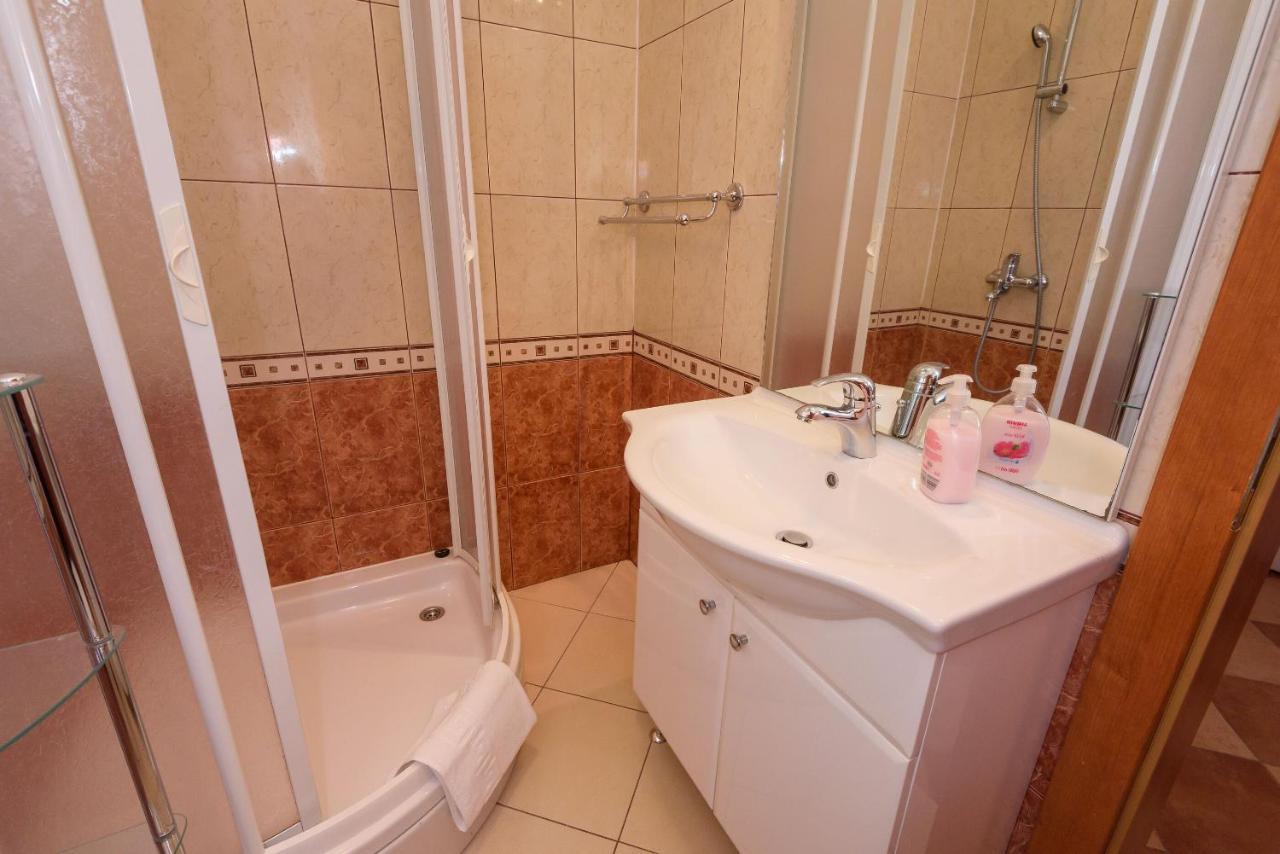 Apartments Zdravko Клек Экстерьер фото
